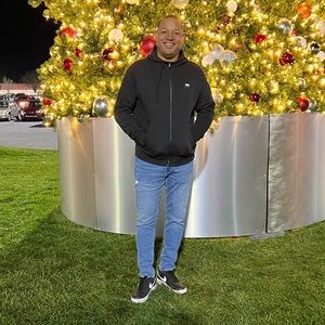 Meet your Posher, Lester